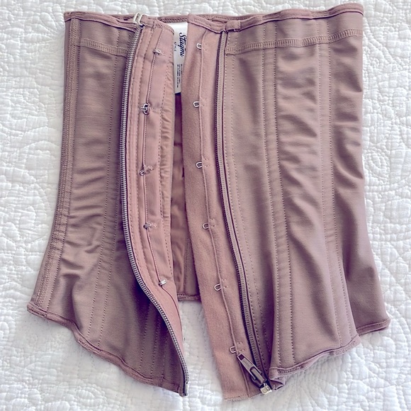 STAGMI Colombian Waste trainer new jo tags - Picture 3 of 4